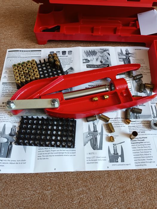 Матрицы для релоадинга 9мм + пресс переносной