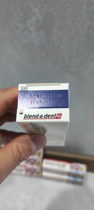 Крем для фіксації зубних протезів Blend-A-Dent Plus 40 г.аналог Кореги