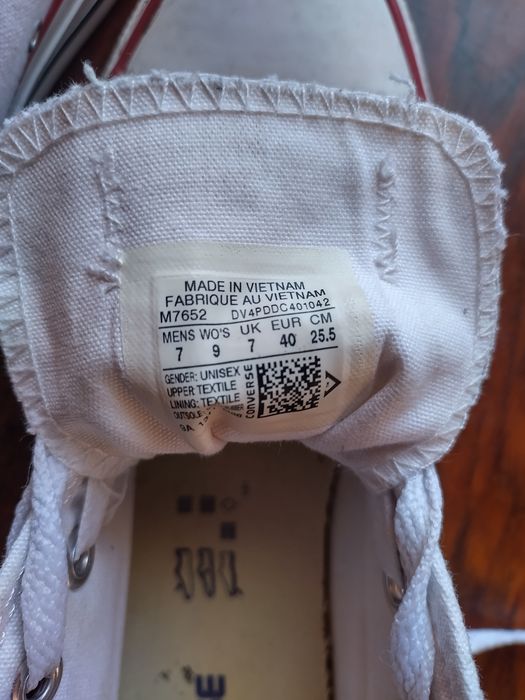 Продам кроси кеди