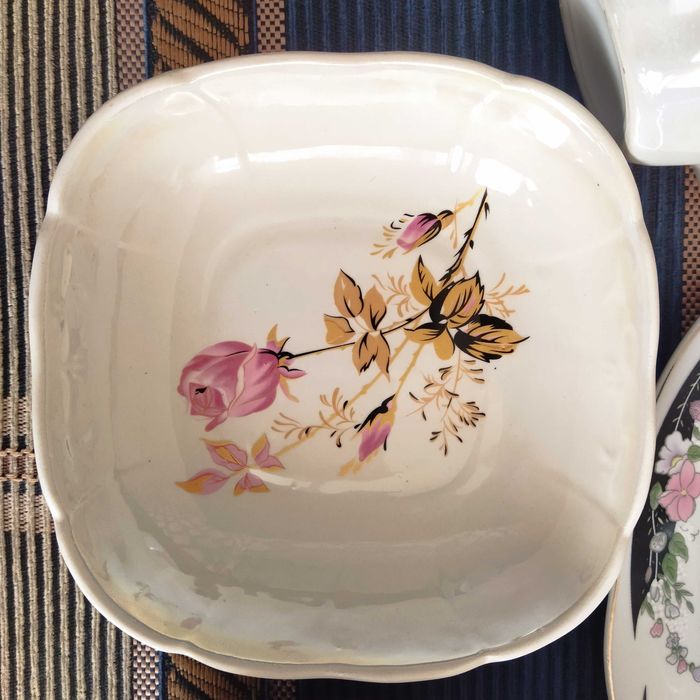 Набор посуды с перламутром (люстр), 7 предметов, розы