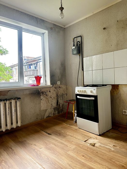 2-х  пл В Великого, вул Павла Глазового, 7, не кутова, кімн окремі