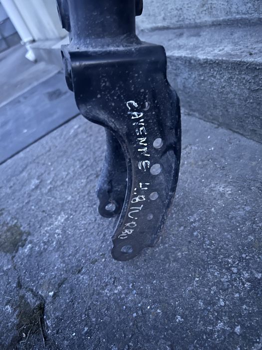 Амортизатор з пневмобалоном