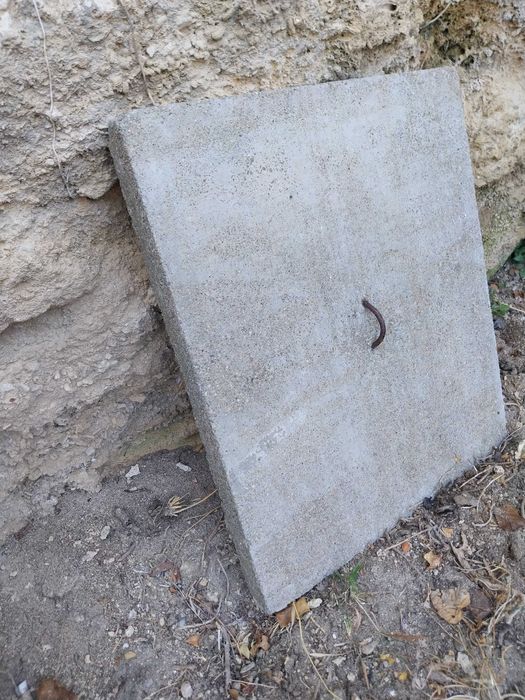 Tampa em cimento para caixa cúbica com aro