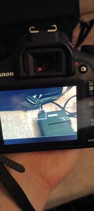 Canon Eos2000D + Bateria extra