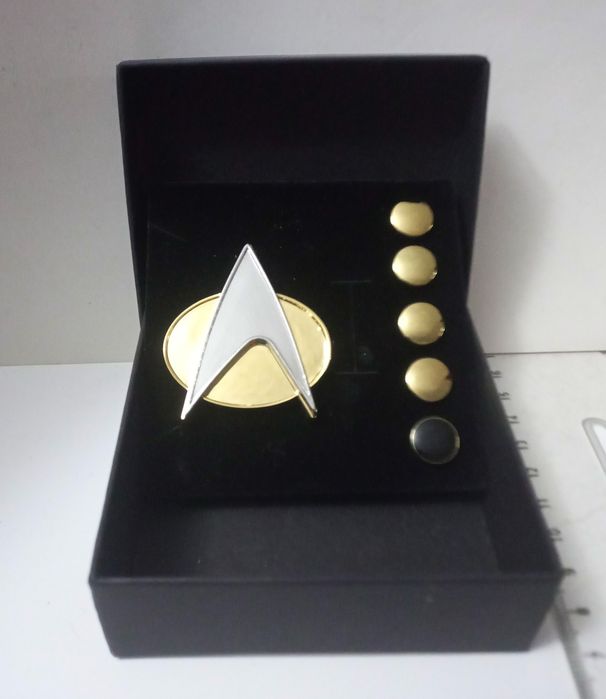 Pin Combadge Star Trek e 5 pips de hierarquia