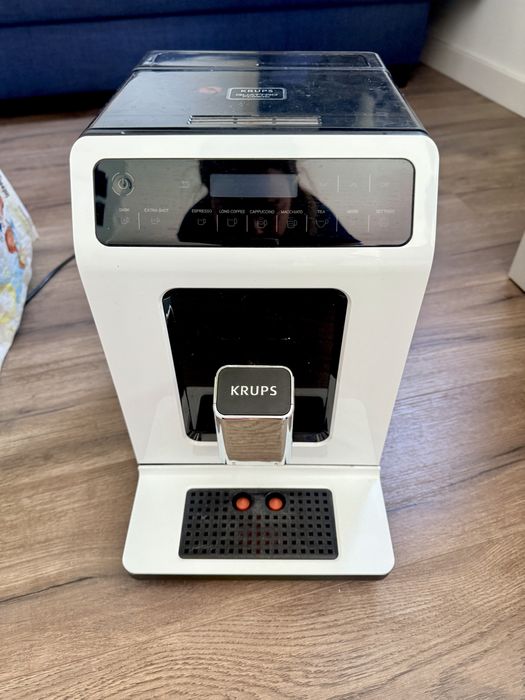 Ekspres ciśnieniowy do kawy KRUPS Evidence EA8911 Uszkodzony zaparzacz