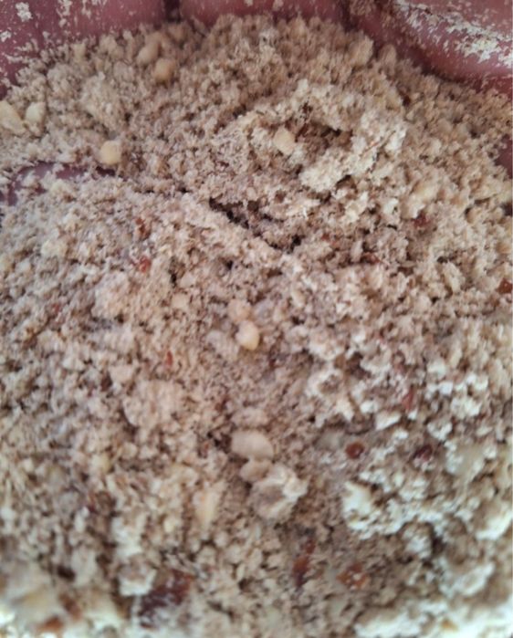 Zestaw maczka z orzecha i suszona marchew