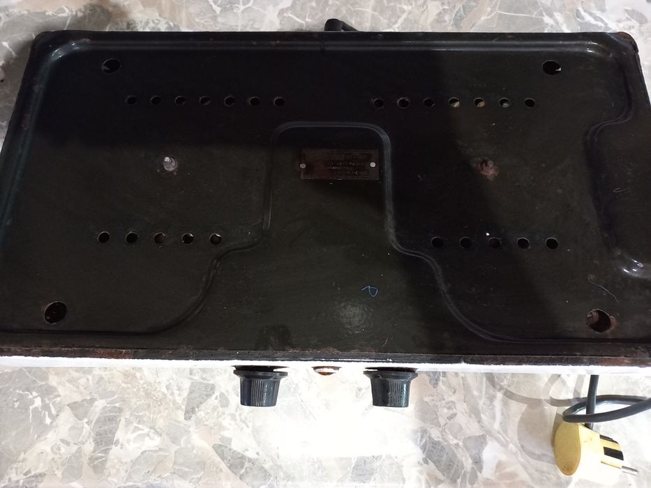 Продам б/у двухконфорочные  электроплиты.