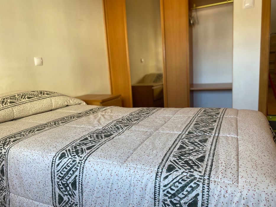 Quarto de Solteira - Excelente Localização