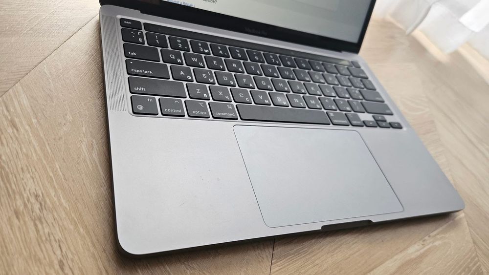 MacBook Pro 13 M2 2022 - 16/512  + AppleCare+ до 24.06.2026