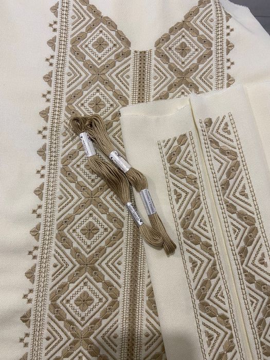 Вишиванка ручної роботи