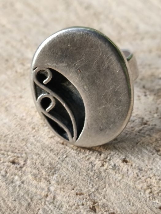 Stary srebrny pierścionek pawie oko. Vintage