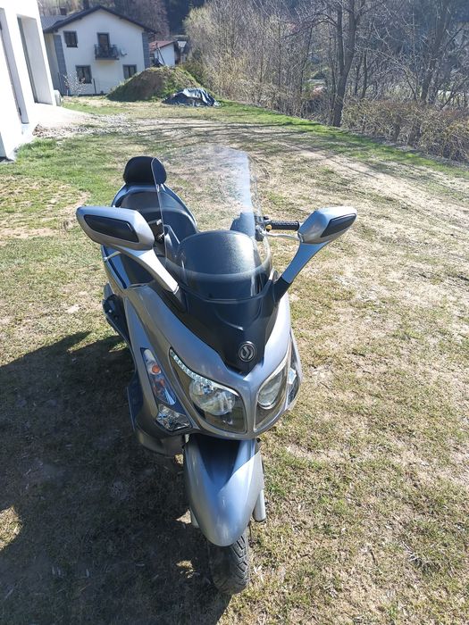 Skuter Sym 125cm3 super stan .