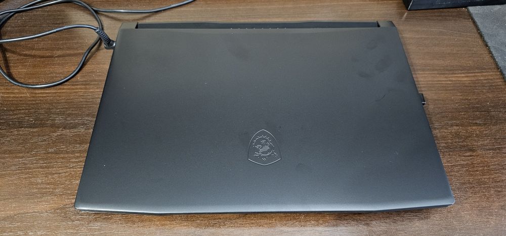 Игровой ноут MSI Katana i7 11800H + RTX 3060