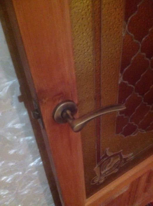 Продам міжкімнатні двері із сосни