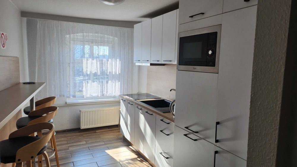 Noclegi Hostel Almina