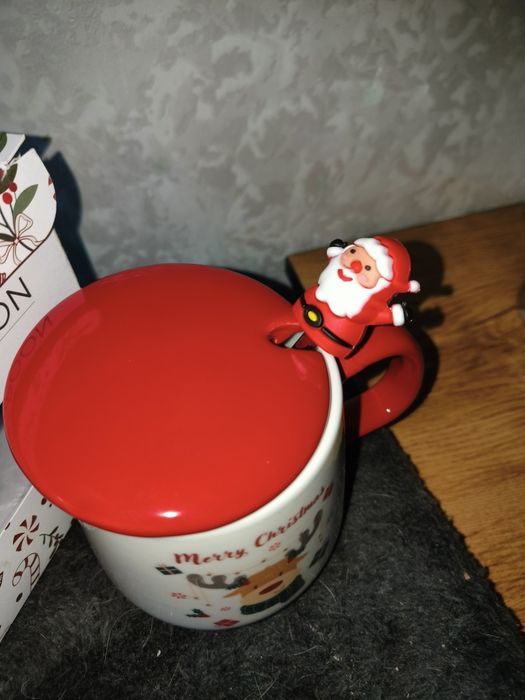 Новогодний подарок чашка с ложкой набор