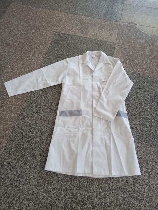 Rozmiar 50 Biały fartuch lekarz, kucharz, pielęgniarka