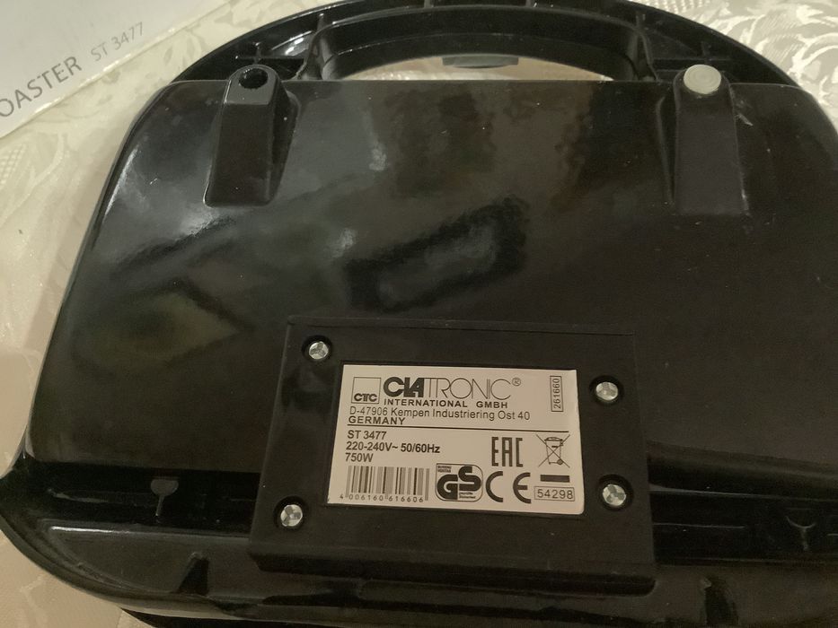 Бутербродниця електрична Clatronic st3477