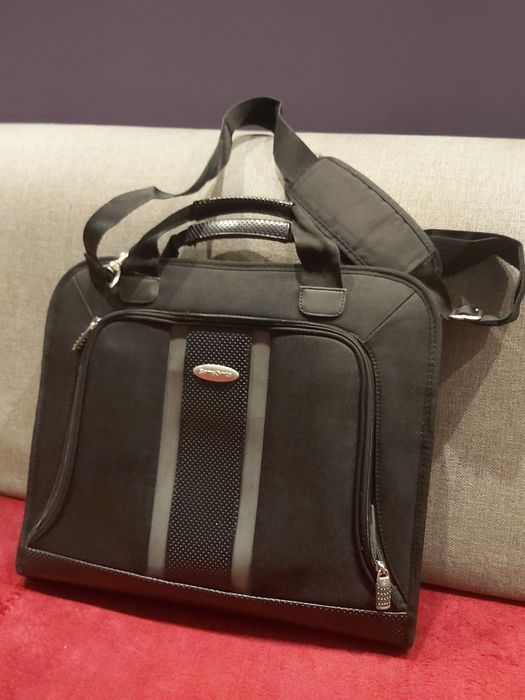 Torba SAMSONITE TOP LOAD CA na laptopa 15,6 cala, pianka foam, lekka