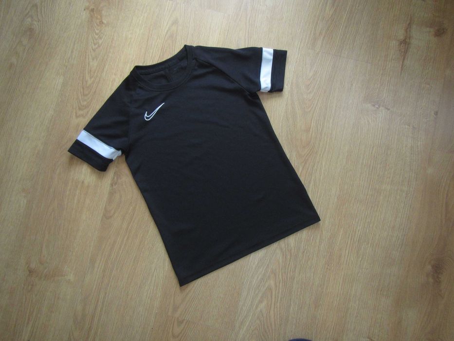 NIKE koszulka rozm.134-146