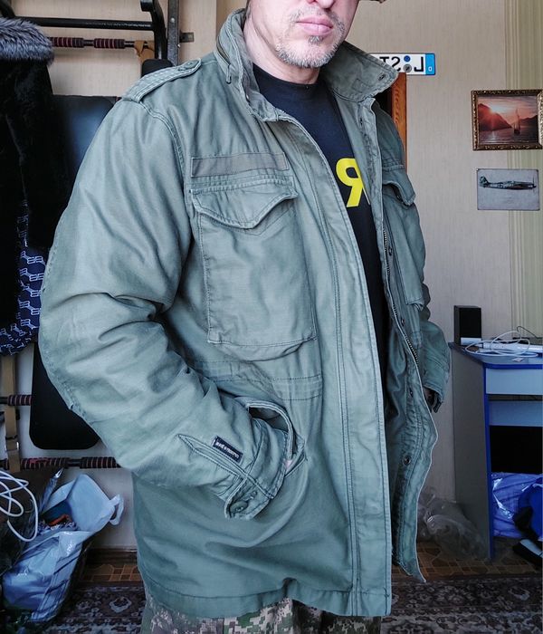 Куртка танкер М65 від бренду SUPERDRY
SUPERDRY. Утеплена.
Стан добрий,