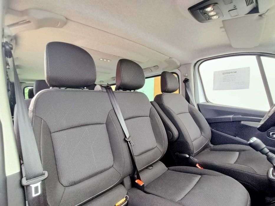 Komfortowy Bus 9-osobowy - Wynajem dla Firm i Prywatnych - Wrocław