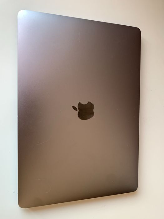 Macbook pro M1 (2020) 8/256