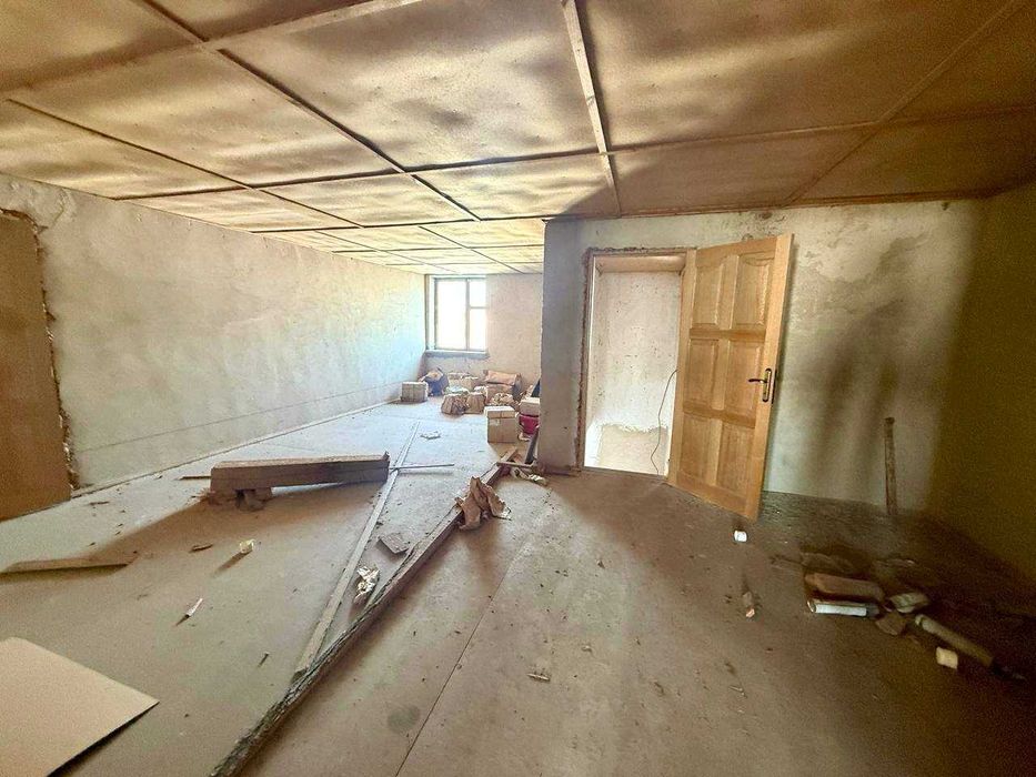 Продаж 5кім будинку під ремонт в м.Переяслав Є ВІДЕООГЛЯД