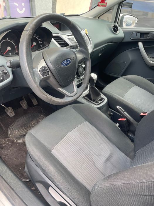 Automóvel Ford Fiesta foto 4