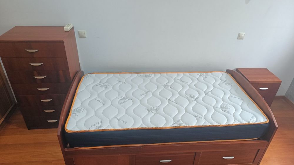 Vendo quarto estúdio