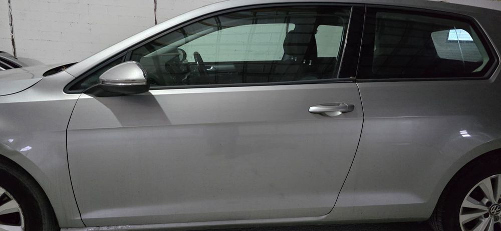 Drzwi lewe Volkswagen Golf VII 7 kod lakieru LB7W