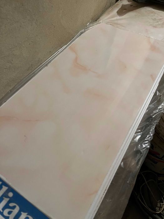 Плитка керамічна для стін і підлоги (різна) і Вагонка пластикова