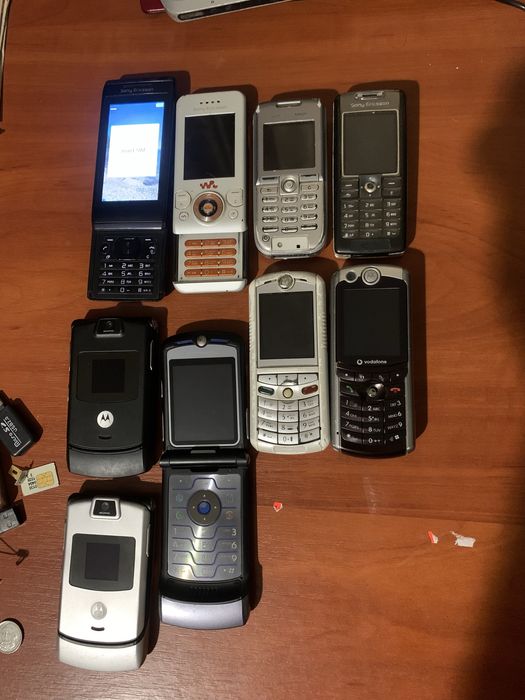 Nokia 3250.