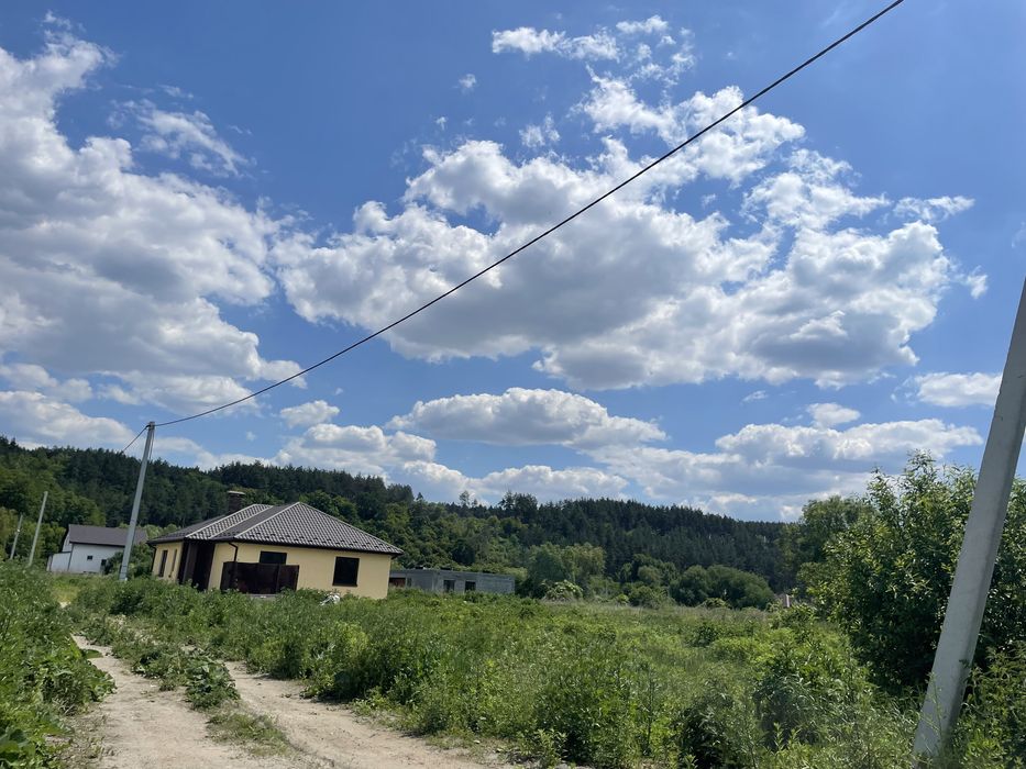 Продаж Кутової ділянки Гнідин 7 сот. Біля школи.Краєвид на Ліс. Гнедин