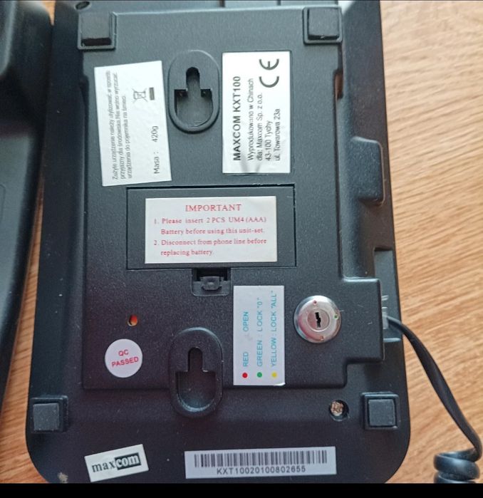 28*Aparat telefoniczny Max com