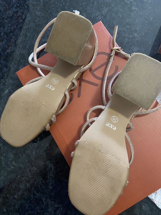 Sandálias de Salto EXÉ