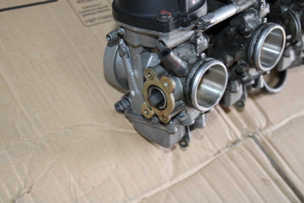 SUZUKI GSXF 600 98–06 Gaźnik Gaźniki Przepustnice ORYGINAŁ Jajko
