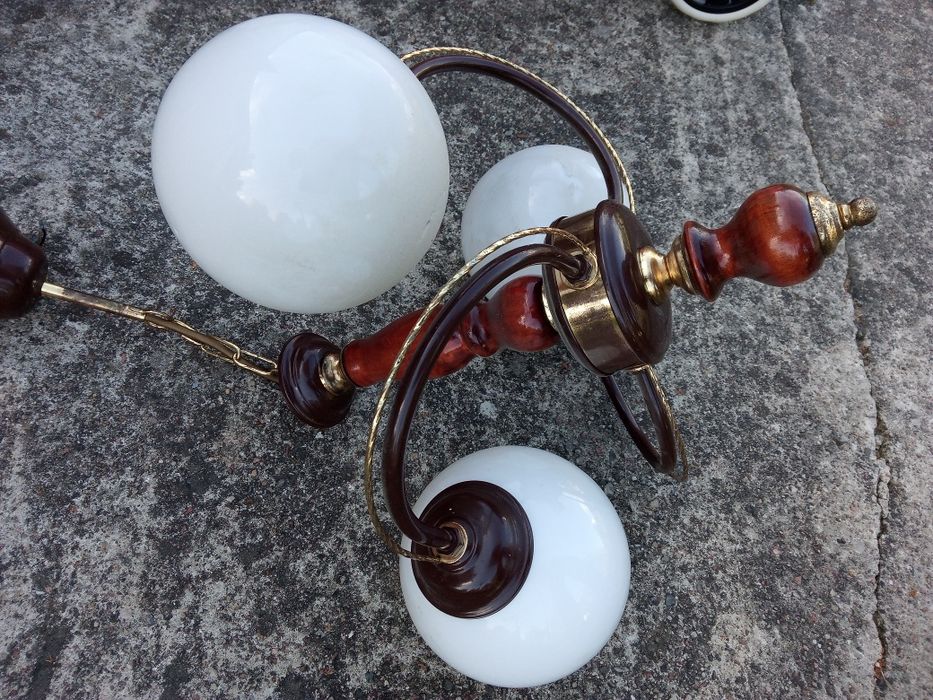 Stary żyrandol lampa