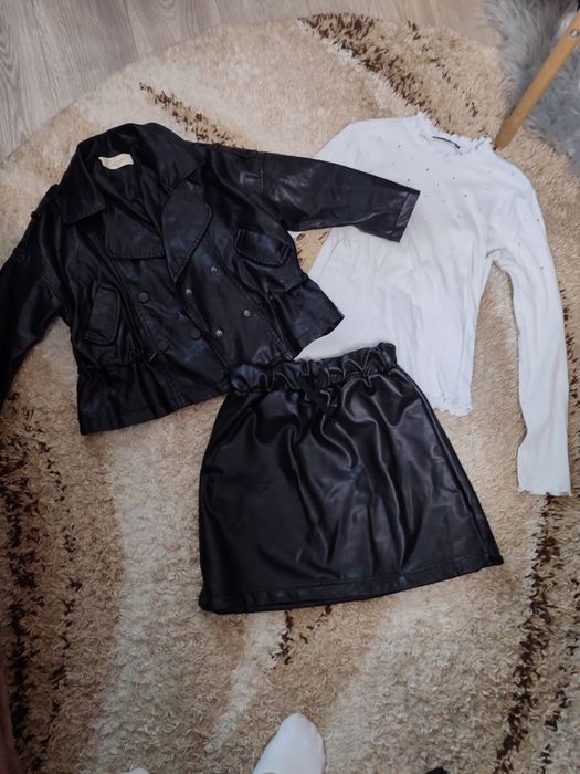 Костюм на дівчинку продаю