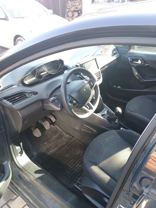 Peugeot 208 pure tech