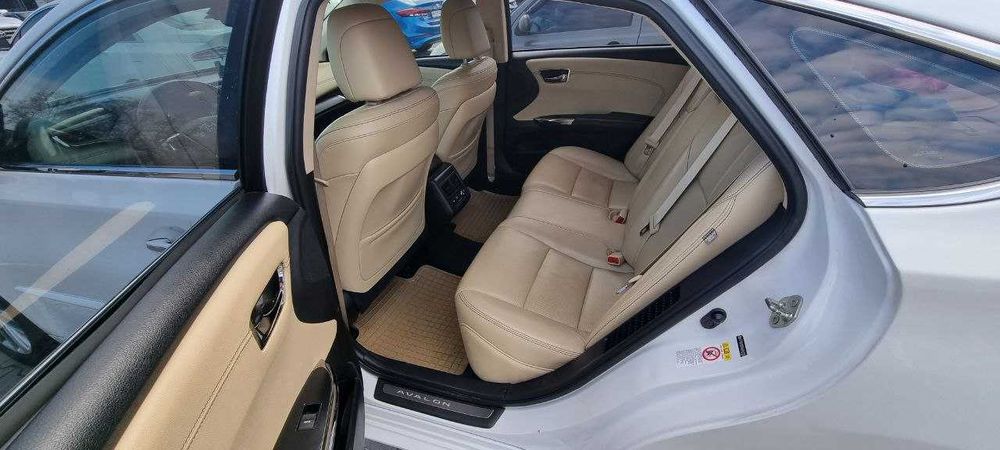 Toyota Avalon Hybrid LIMITED 2016