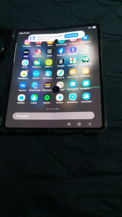 Samsung galaxi fold 3 agora mais barato.