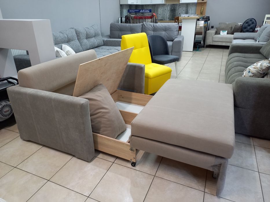 Диван-малютка.Новий.