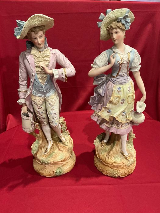 Escultura par figurines rococo style ,mais anúncios abaixo