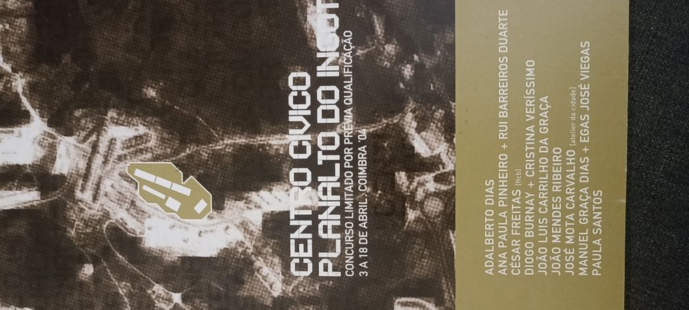 Livro de arquitectura "Centro Cívico Planalto do Ingote"