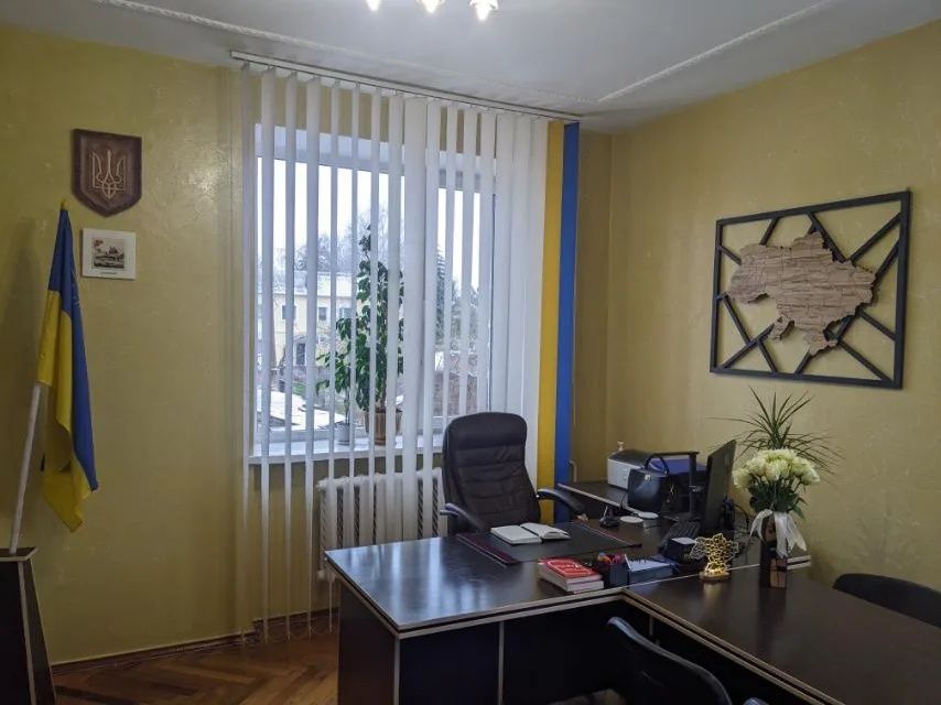 Мапа України із масиву дуба, епоксидною смолою