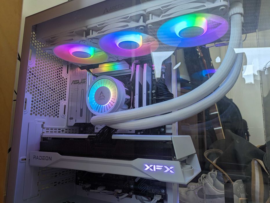 PC Gaming RX 9070 XT Ryzen 7 9800X3d