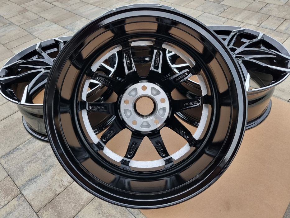 Subaru 17" Nowe Felgi alu 5x114,3 Forester Levorg Outback Czarne/Poler