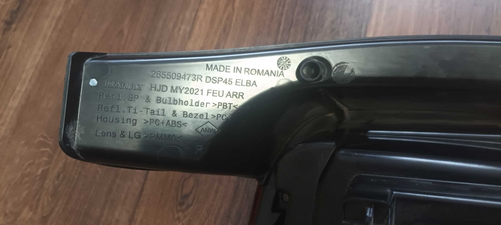 Dacia Daster II lift 21-24 lampa prawa tył